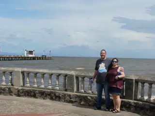 Allen and Teeny at Lago Nicaragua in Granada