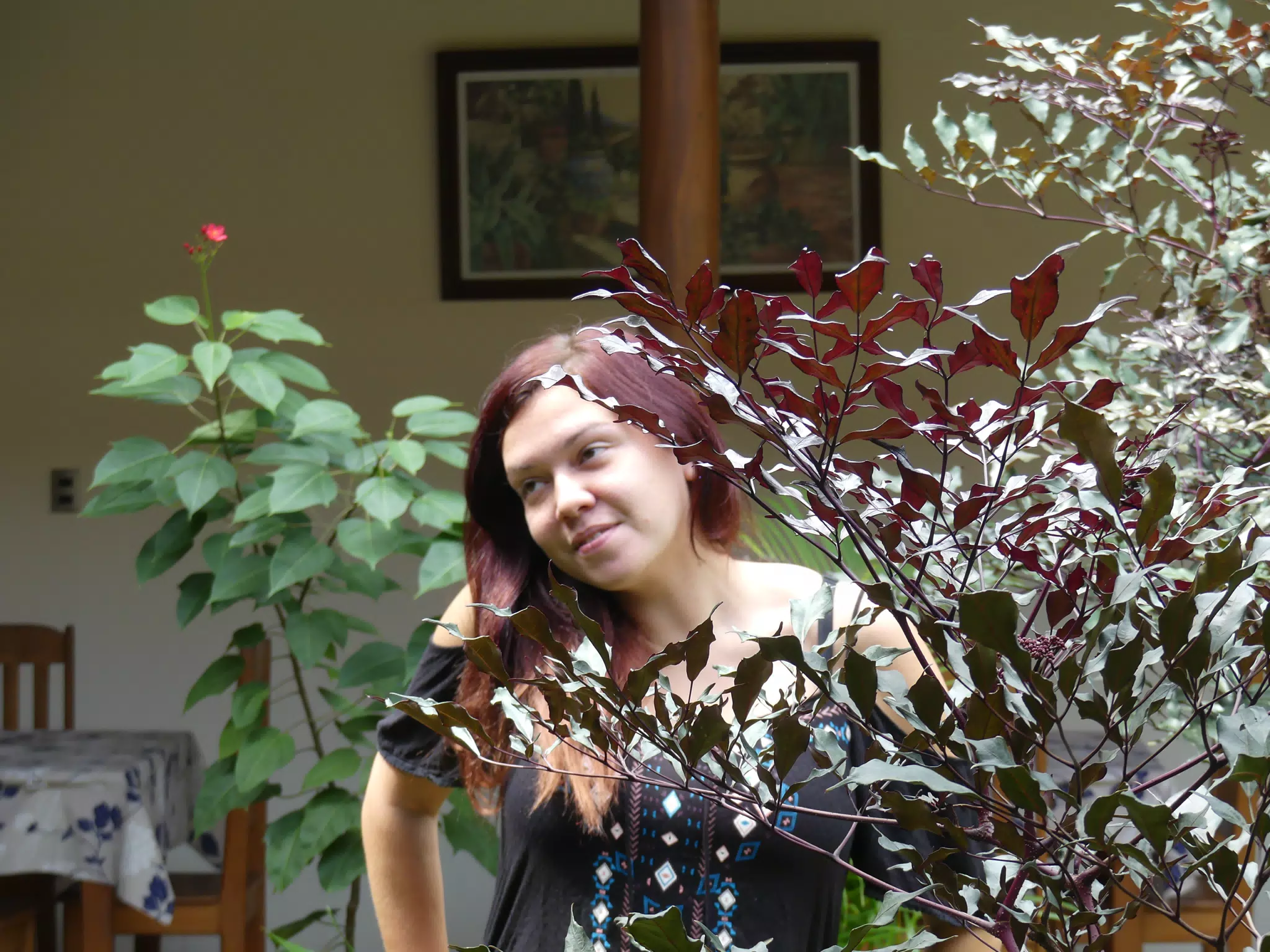 Rachel in Garden in Granada Modeling