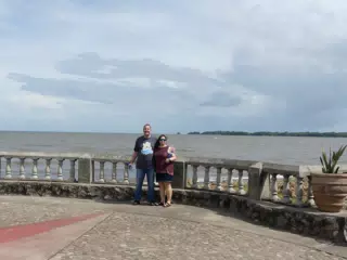Allen and Teeny at Lago Nicaragua in Granada