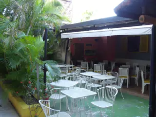 El Barrio Cafe Hotel