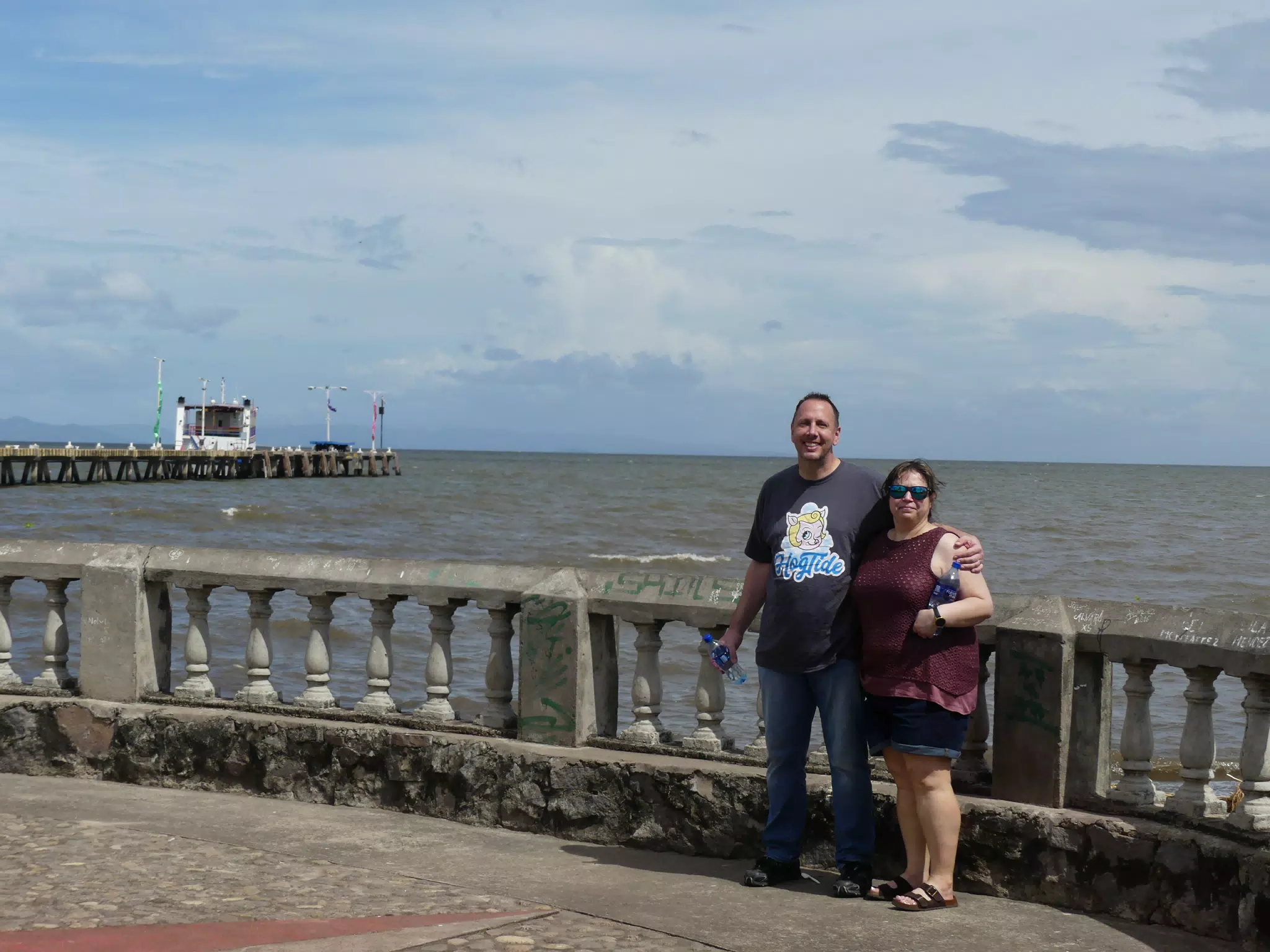 Allen and Teeny at Lago Nicaragua in Granada