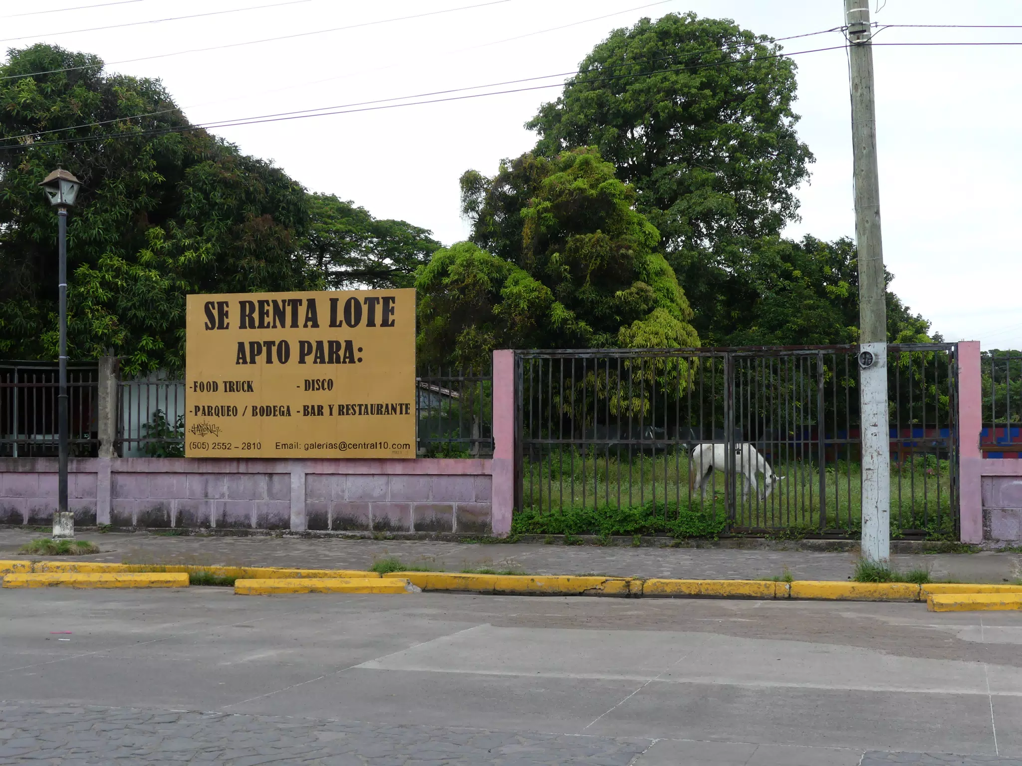 Lot Available in Granada