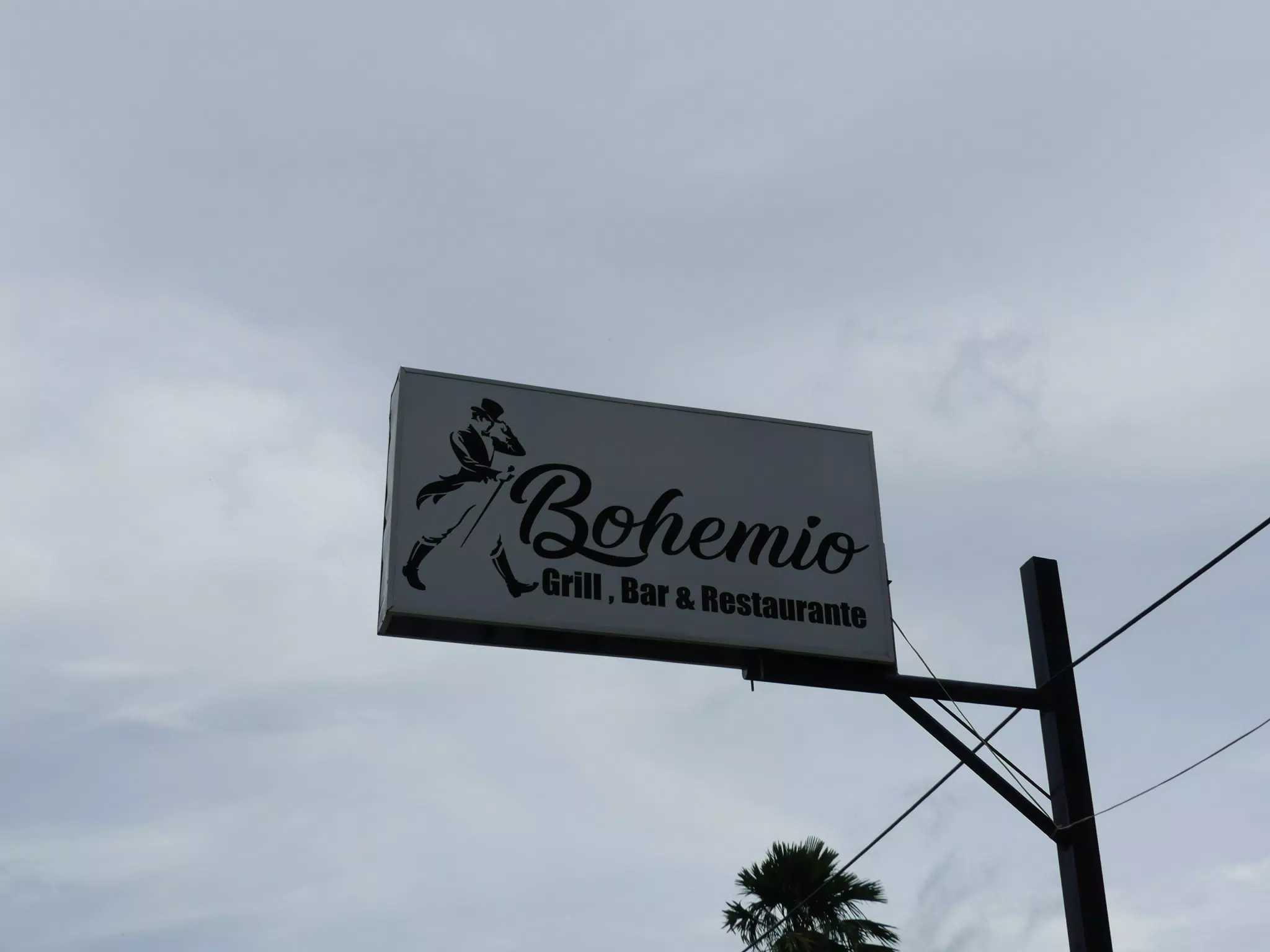 Bohemio Sign