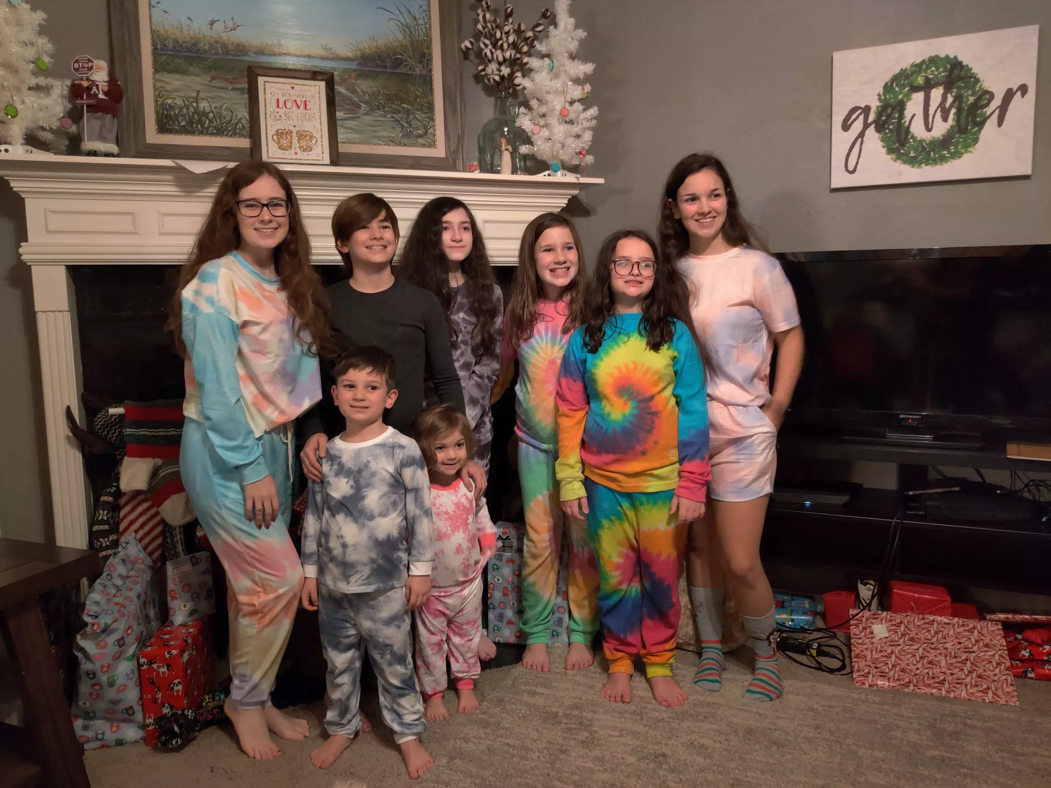Christmas Portrait of all the Cousins 2020