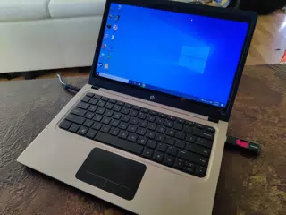 HP Folio 13-2000 Laptop