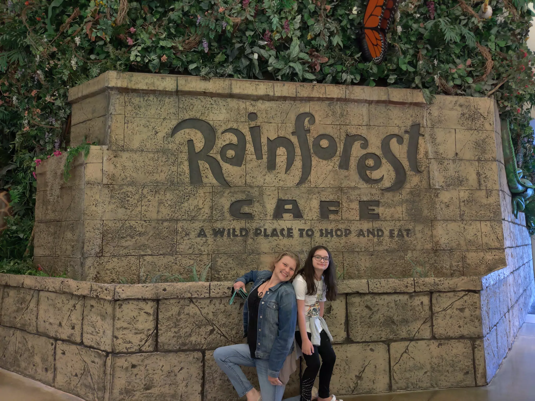 Kat & Luciana at Rainforest Cafe