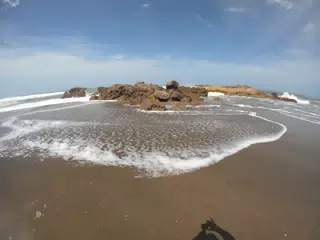 Surf on the Rocks