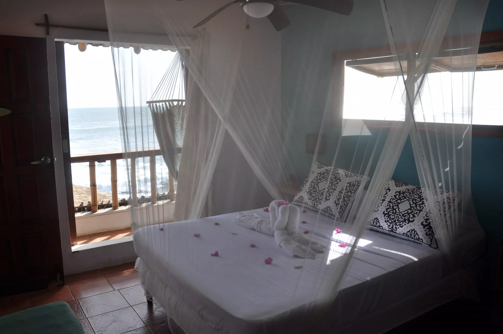 From the Simple Beach Lodge, Pas Penitas