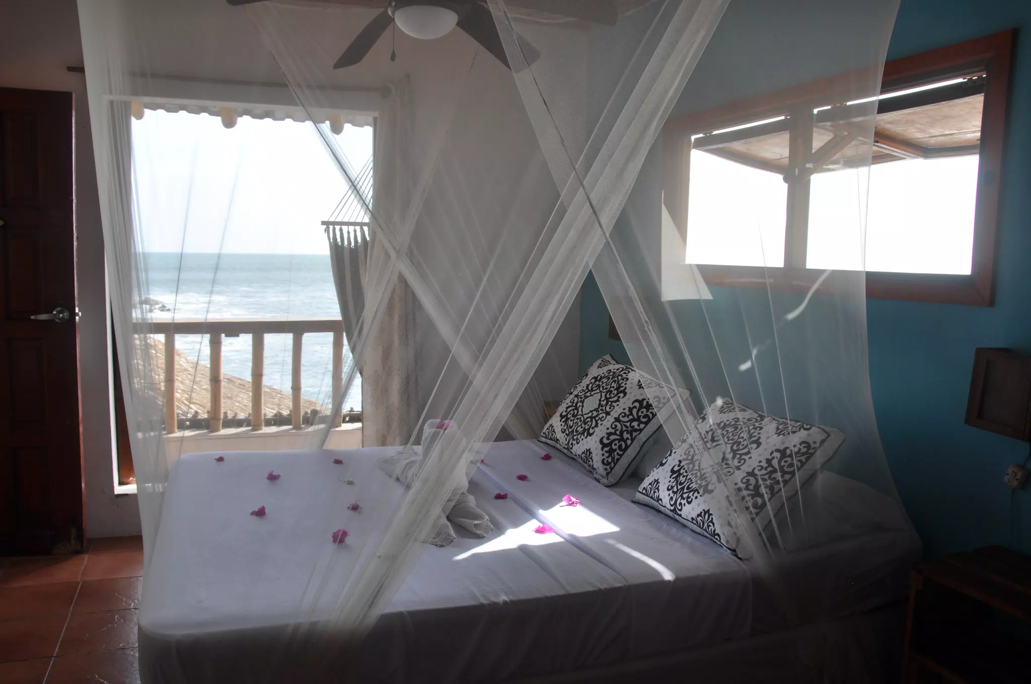 From the Simple Beach Lodge, Pas Penitas
