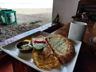 Desayuna en Playa Las Peñitas