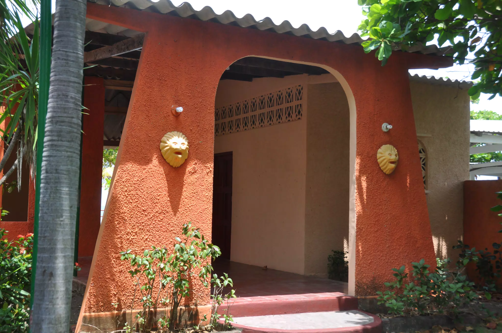 Midday Walk in Las Penitas