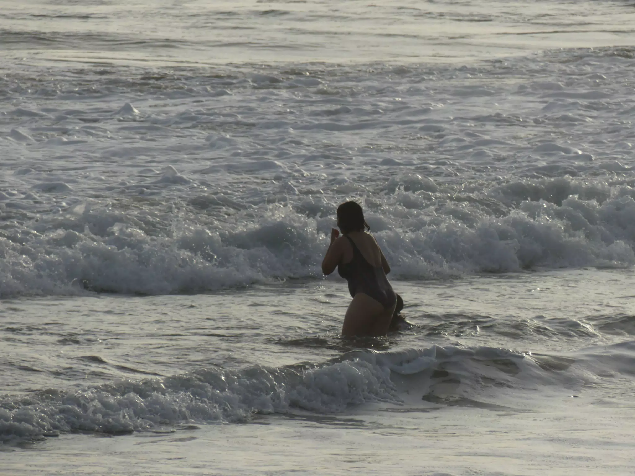 Luciana & Ivonne in the Pacific Ocean