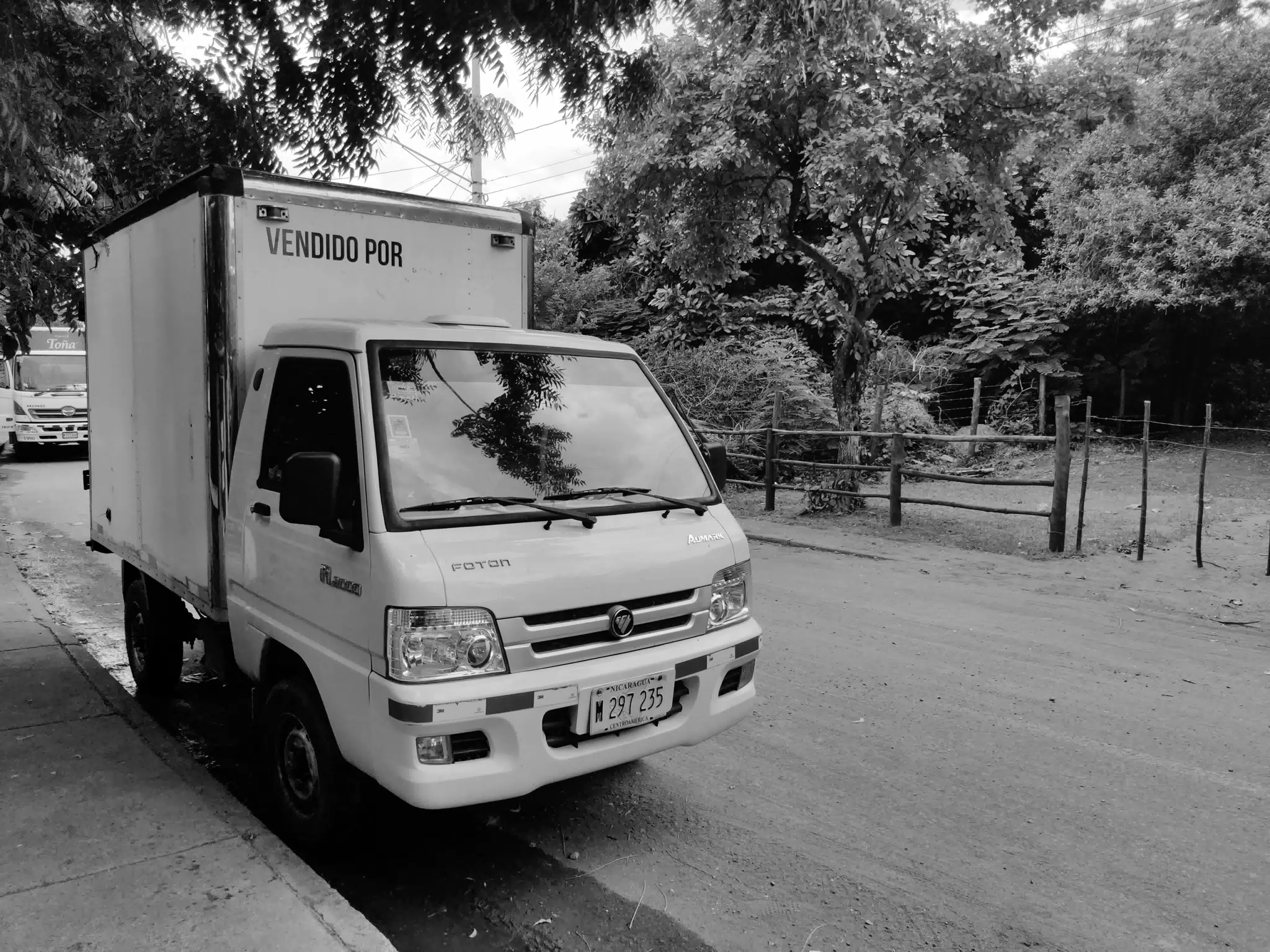 Delivery Truck in Las Penitas
