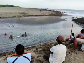 Opening the San Juan Venado Estuary in Las Peñitas Nicaragua