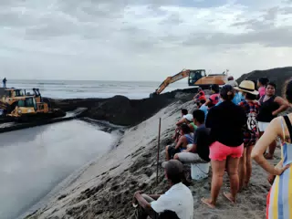 Opening the San Juan Venado Estuary in Las Peñitas Nicaragua