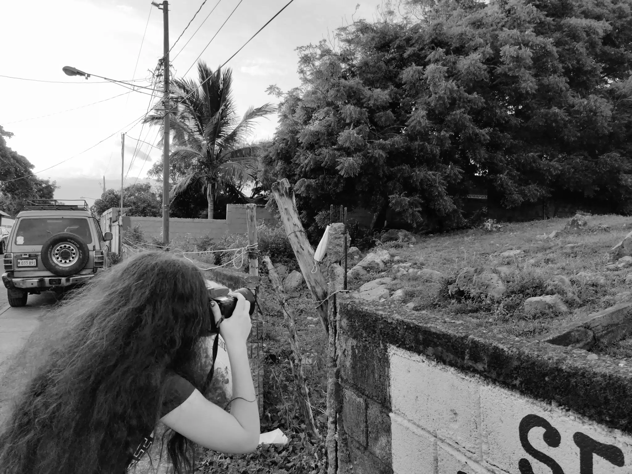 Liesl Taking Pictures - Photowalk July 31