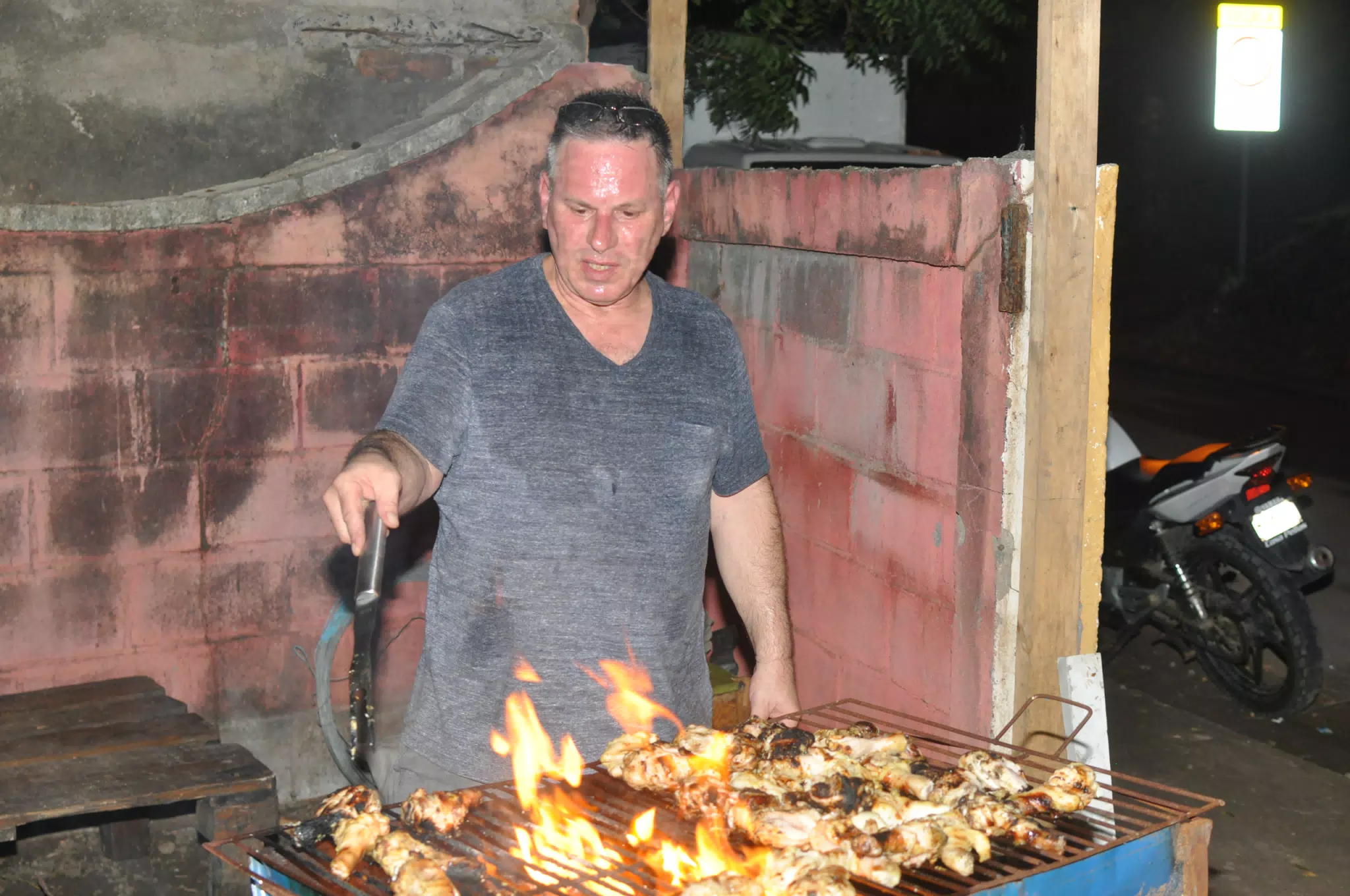 Paul Barbequing