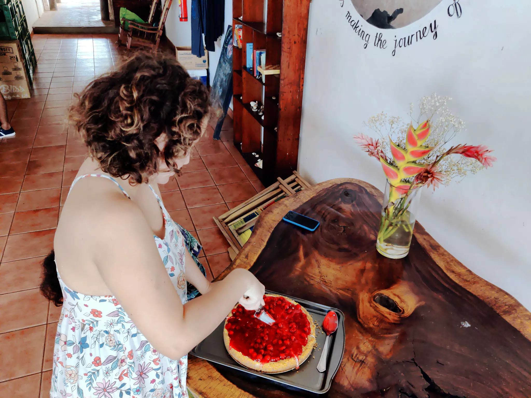 Ivonne Cutting Cheesecake