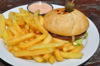 Veggie Burger at The Simple Beach Lodge