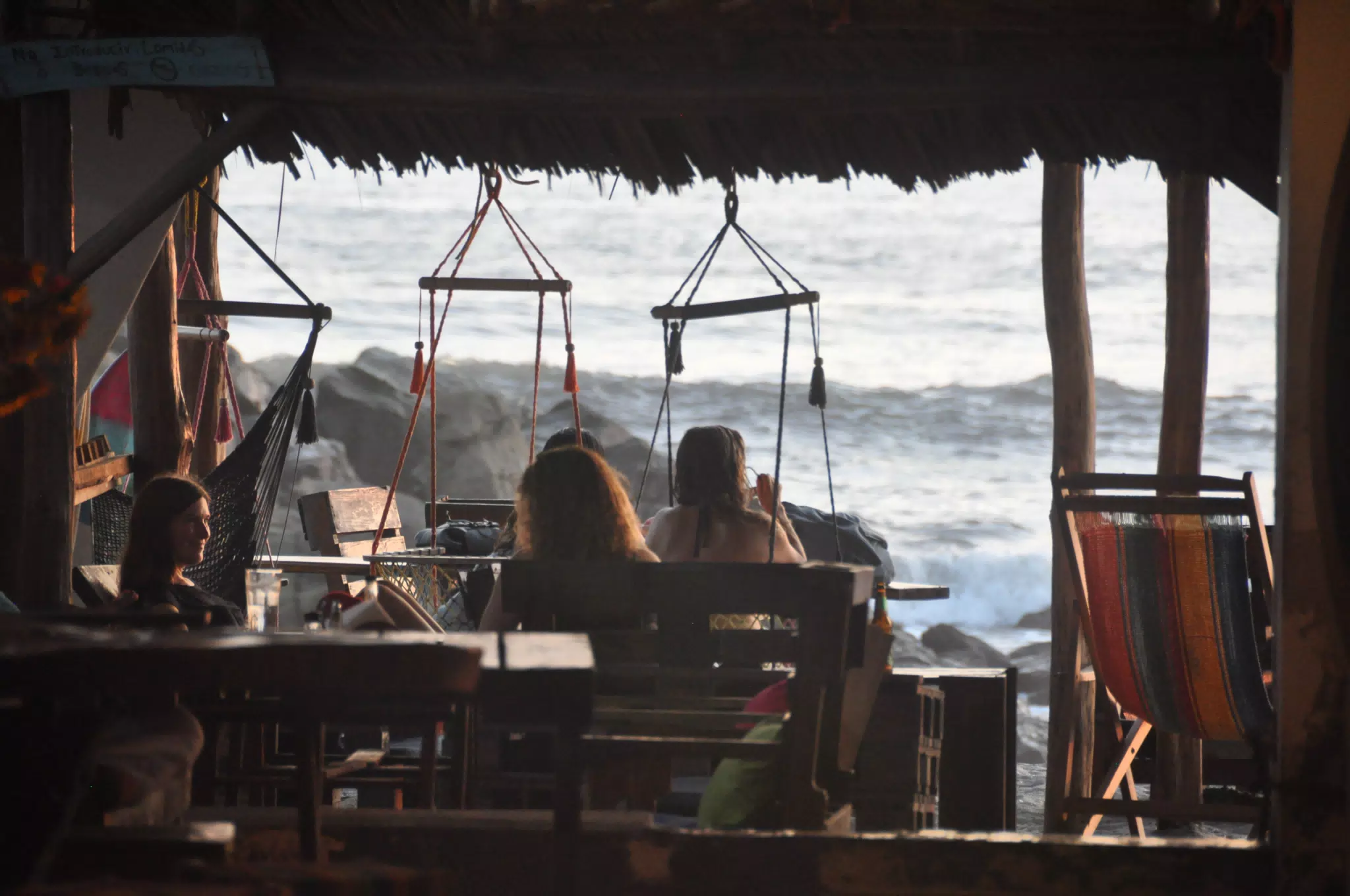Resaurant Goers on Pacific Beach