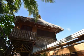 Upper Rooms at the Simple Beach Lodge