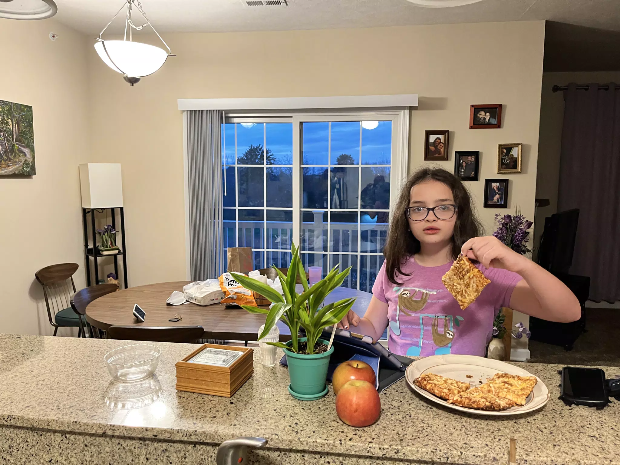 Luciana with Cheap Oven Pizza