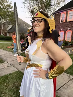 Dominica She-Ra Cosplay