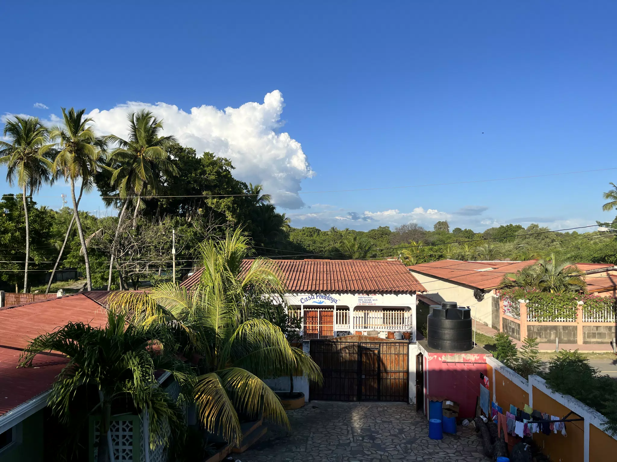 Casa Poneloya