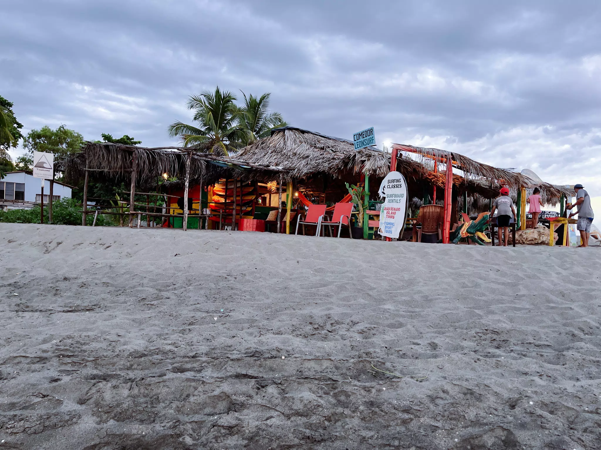 Comdeor Leon Surf on the Beach