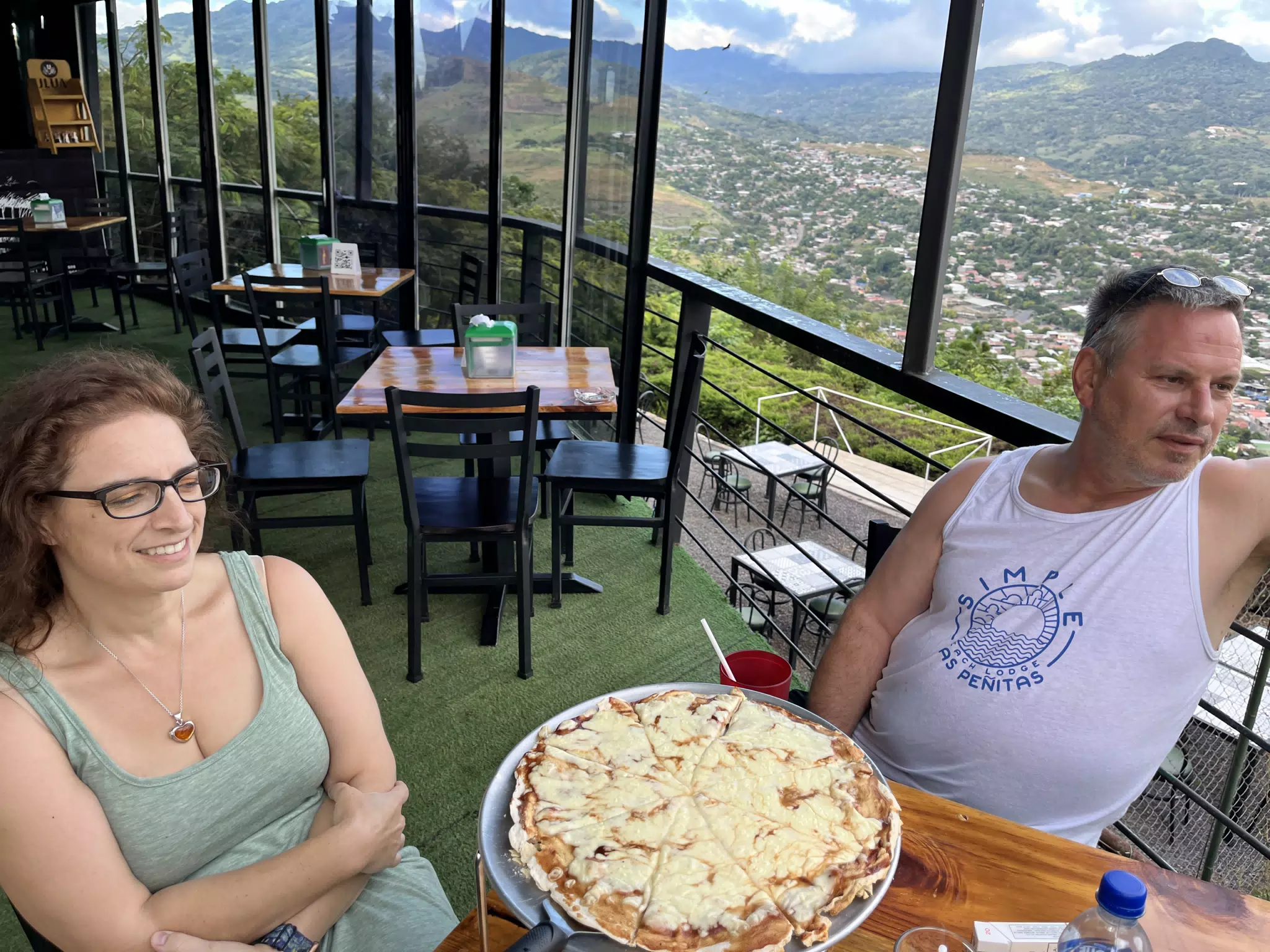 Dominica & Paul with Pizza at La Republica in Matagalpa