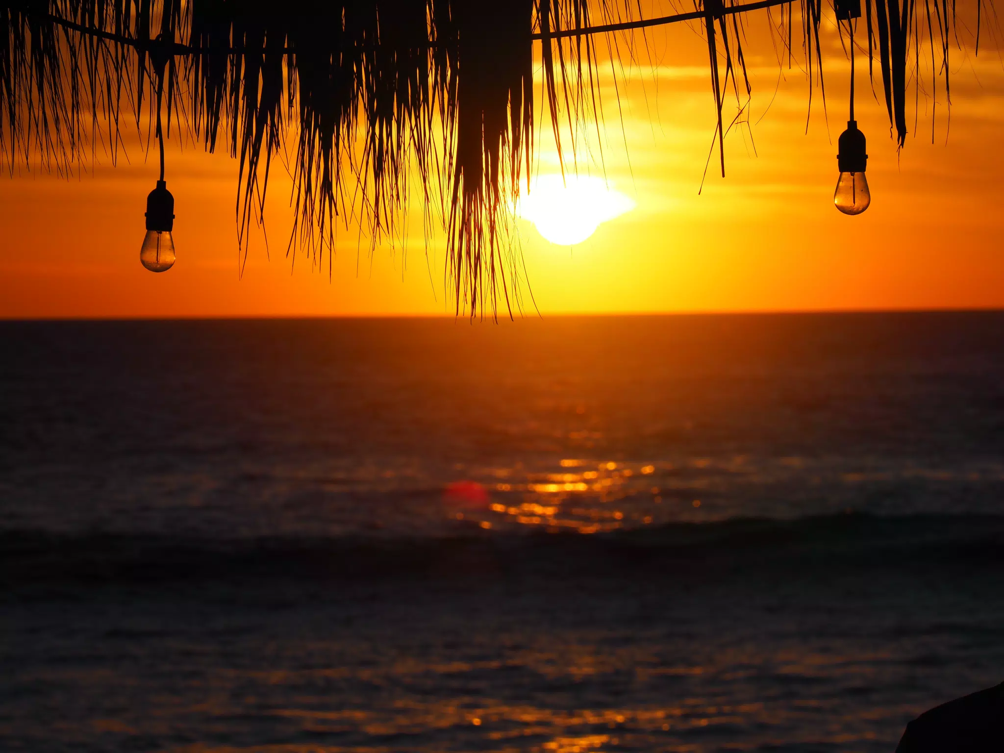 Lightbulbs at the Simple Beach Lodge