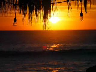 Lightbulbs at the Simple Beach Lodge