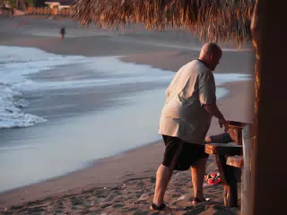 01073033