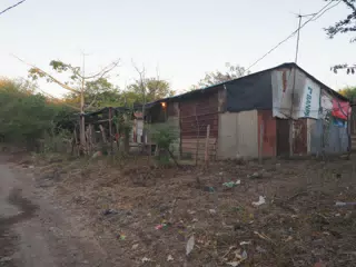 01123147