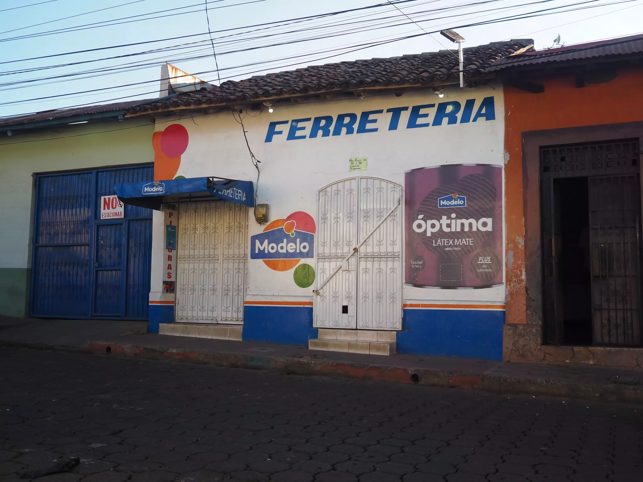 Una Ferretaria en Leon, Nicaragua