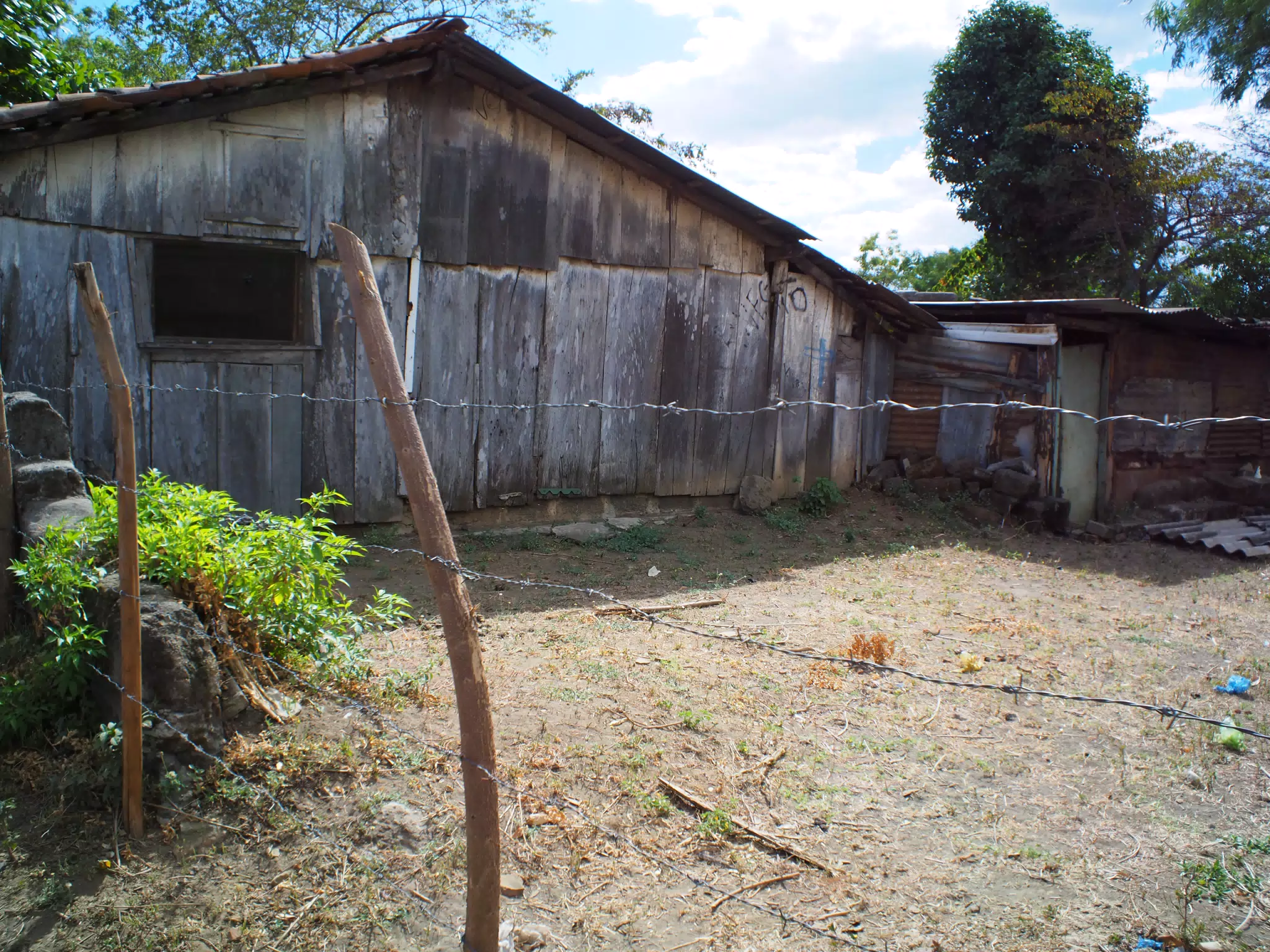 Barn Behind Maxi Pali in Barrio El Laborio