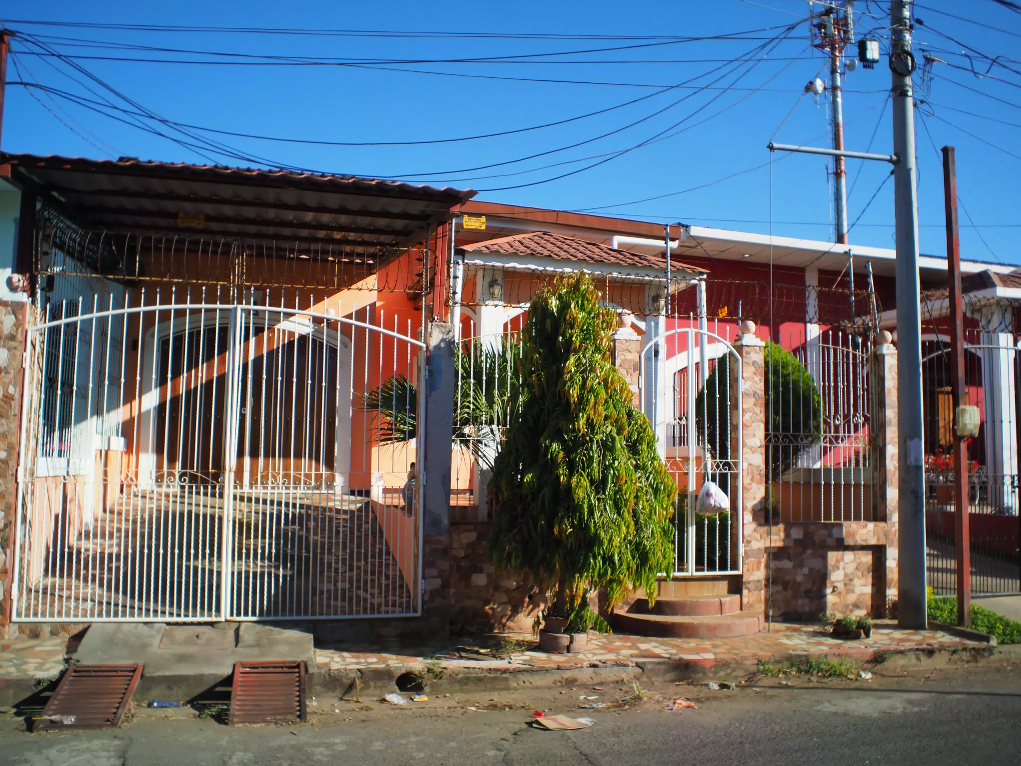 Classy Houses in Leon