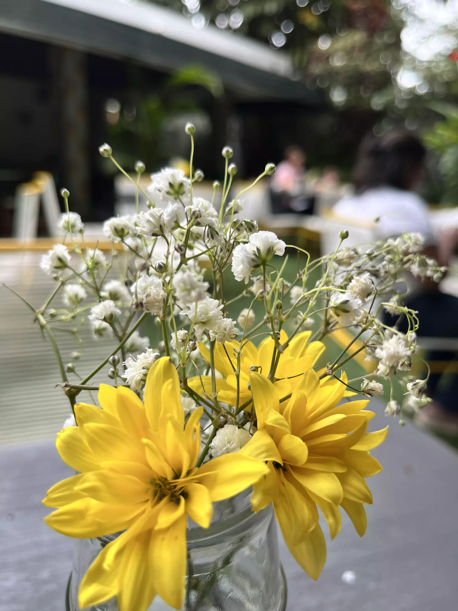 Table Flowers at El Barrio Cafe