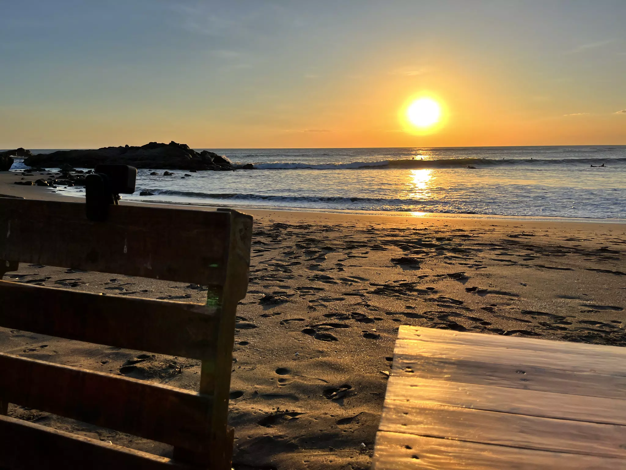 Sunset Being Filmes at The Simple Beach Lodge