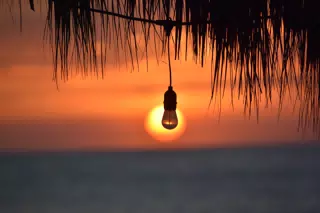 Simple Beach Lodge Sunset Lights