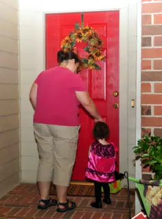 Mommy Helping Liesl Trick or Treat