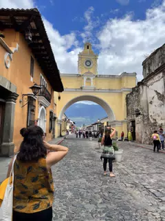 Ivonne Photographing the Arch