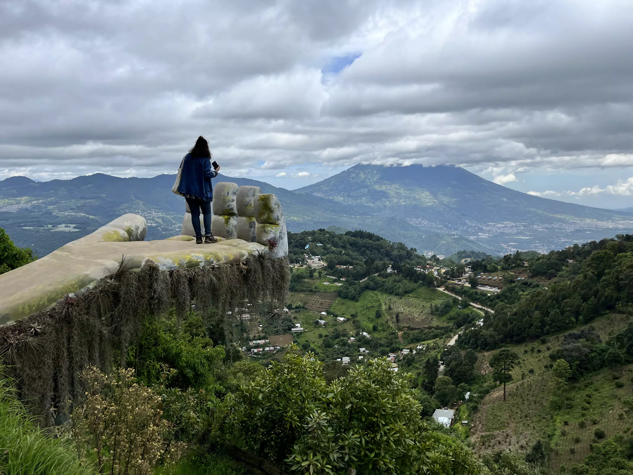 Ivonne in HobbiTenango Guatemala on the Hand