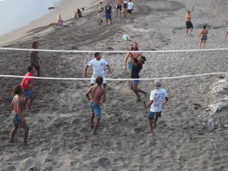 Beach Volleyball in Las Peñitas, Poneloya, Nicaragua at the Simple Beach Lodge