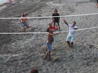 Beach Volleyball in Las Peñitas, Poneloya, Nicaragua at the Simple Beach Lodge