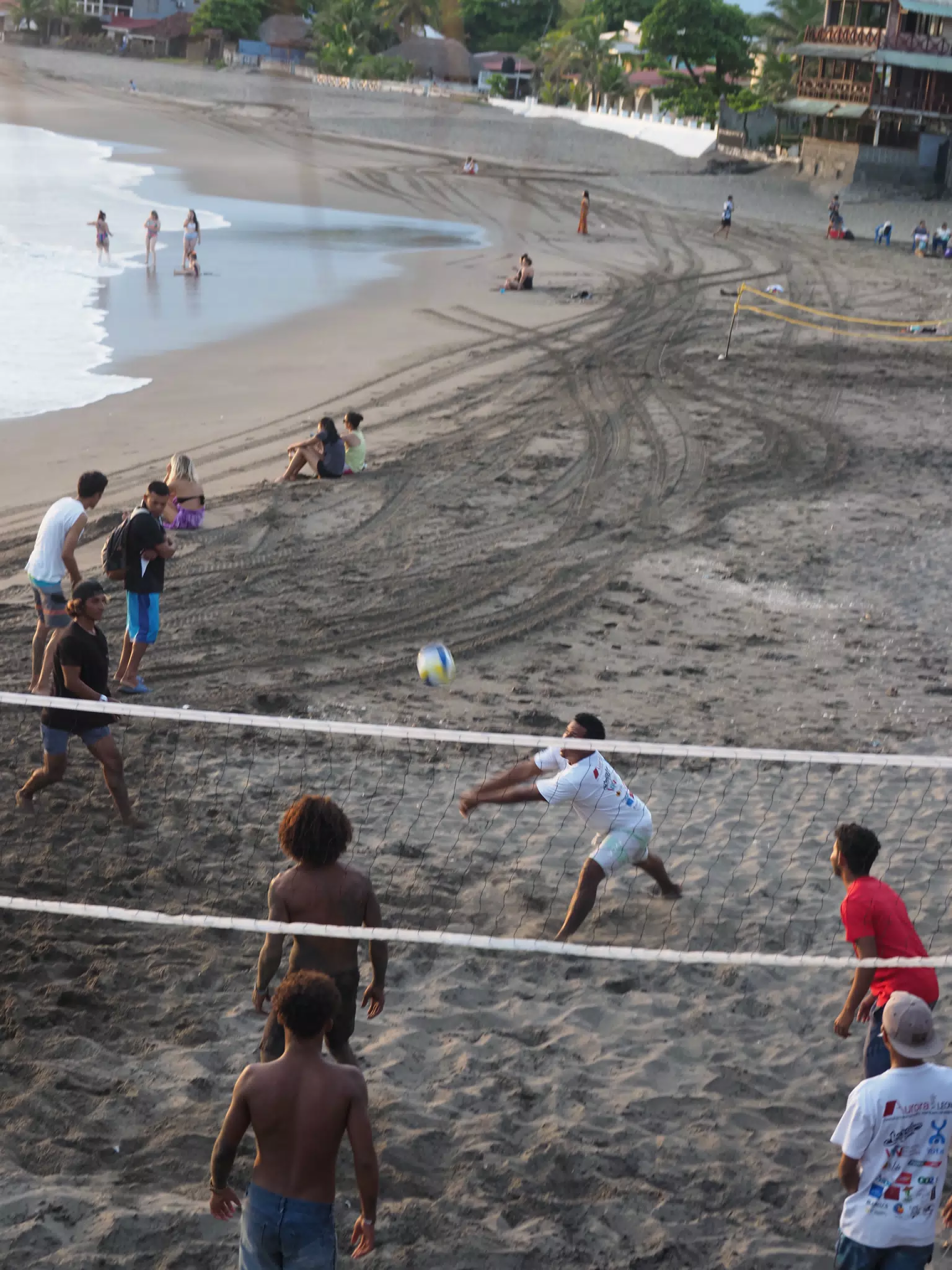 Beach Volleyball in Las Peñitas, Poneloya, Nicaragua at the Simple Beach Lodge