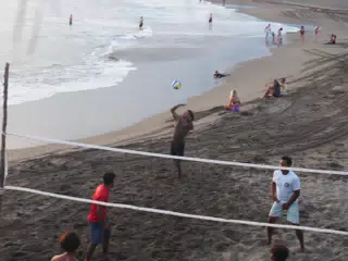 Beach Volleyball in Las Peñitas, Poneloya, Nicaragua at the Simple Beach Lodge
