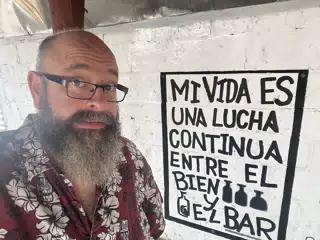 Scott in El Viejo at Bar Los Mangos