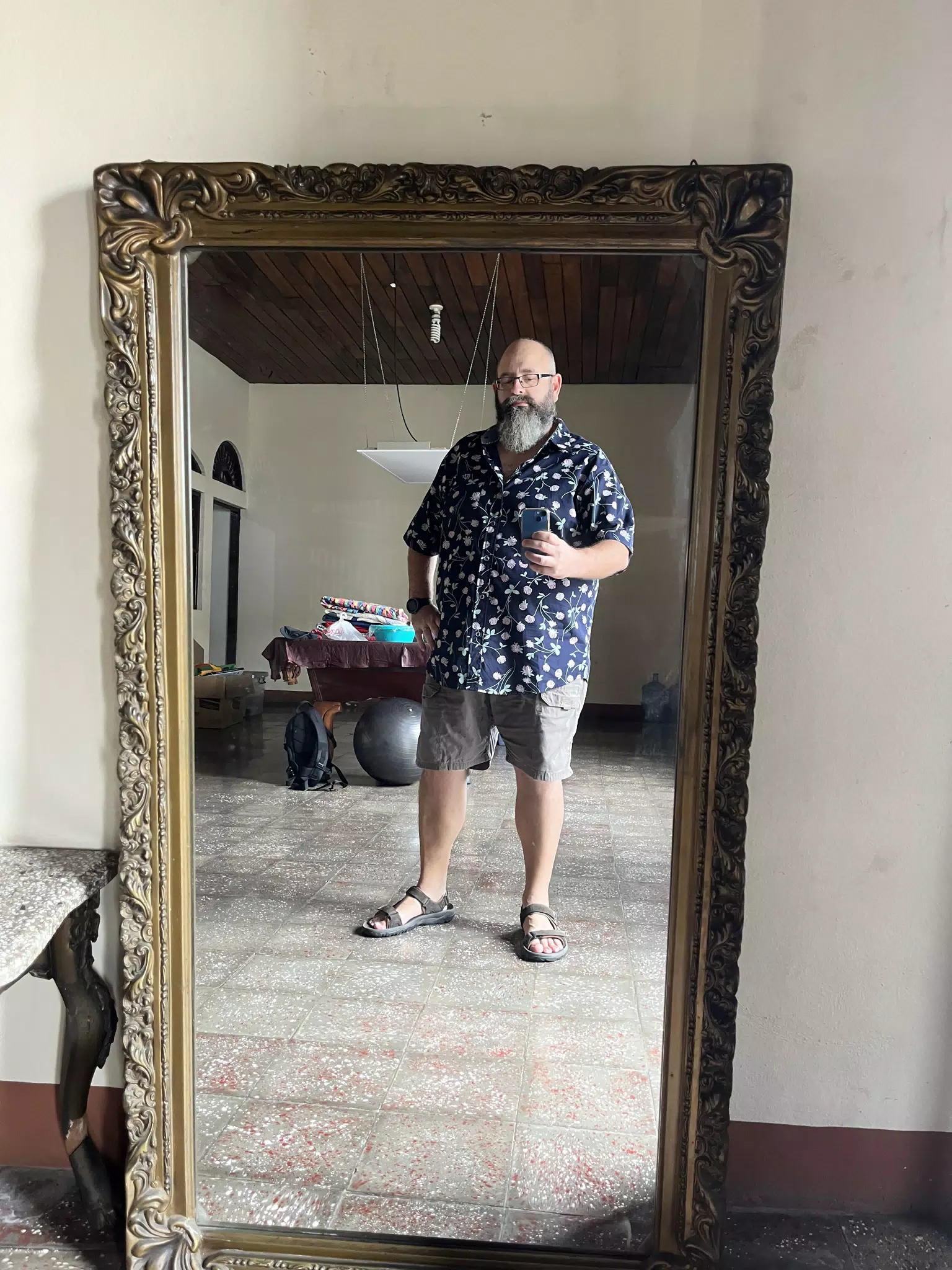 Scott in Mirror in Laborio, Leon, Nicaragua