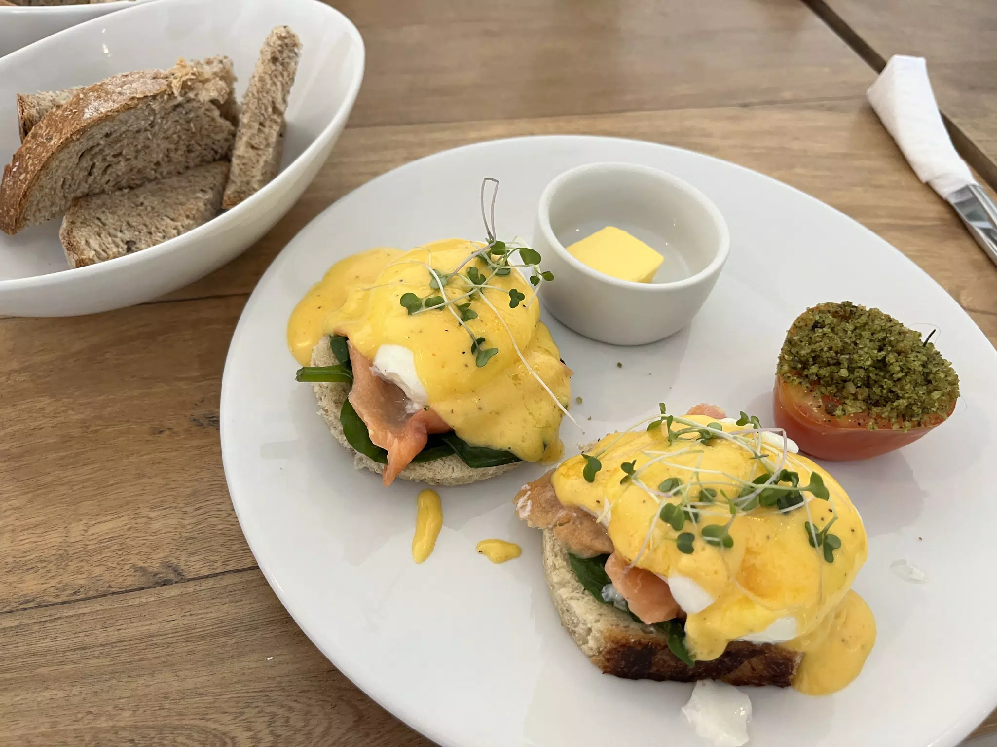 Salmon Eggs Benedict at Scandinavo, Managua